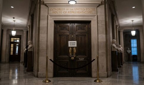 Entrance to the House of Representatives with a closed session sign